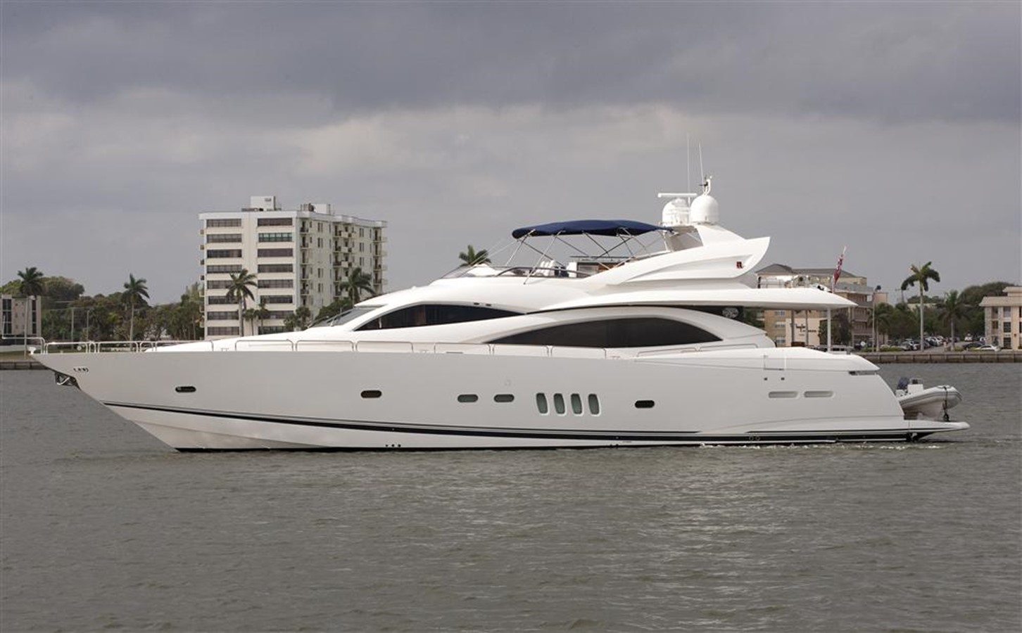 KHAMSIN - 2005 SUNSEEKER 94'