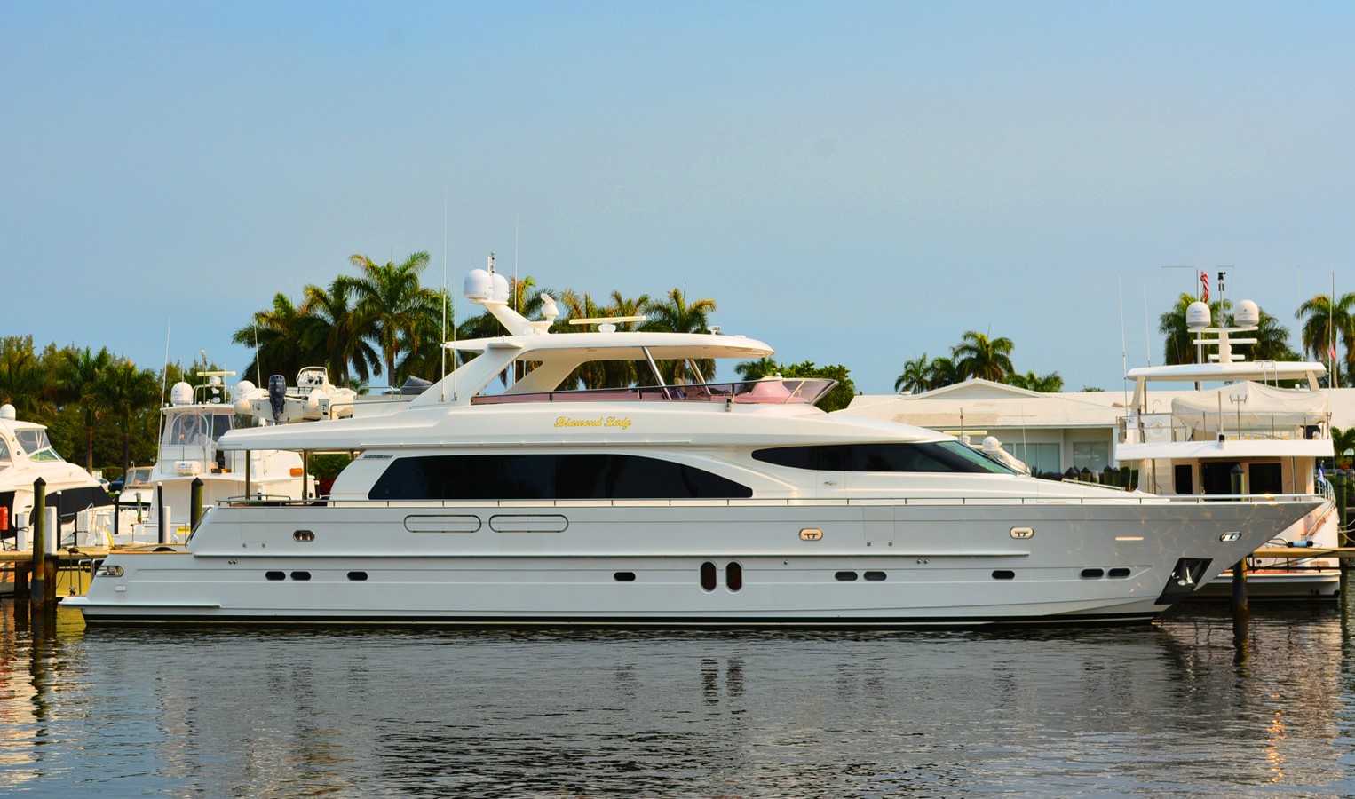 DIAMOND LADY - 2005 HORIZON 94'