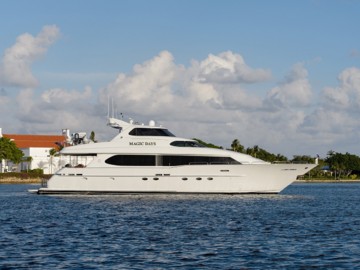 MAGIC DAYS - 2000 LAZZARA 94' Sky Lounge