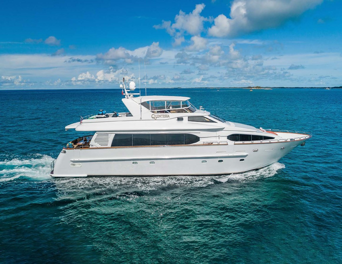 QUINTESSA - 2000 DESTINY 94' Flybridge Motoryacht