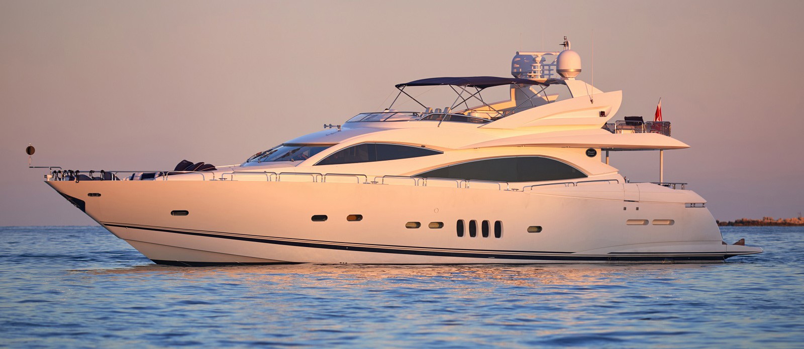 PEARL OF LONDON - 2005 SUNSEEKER 94'