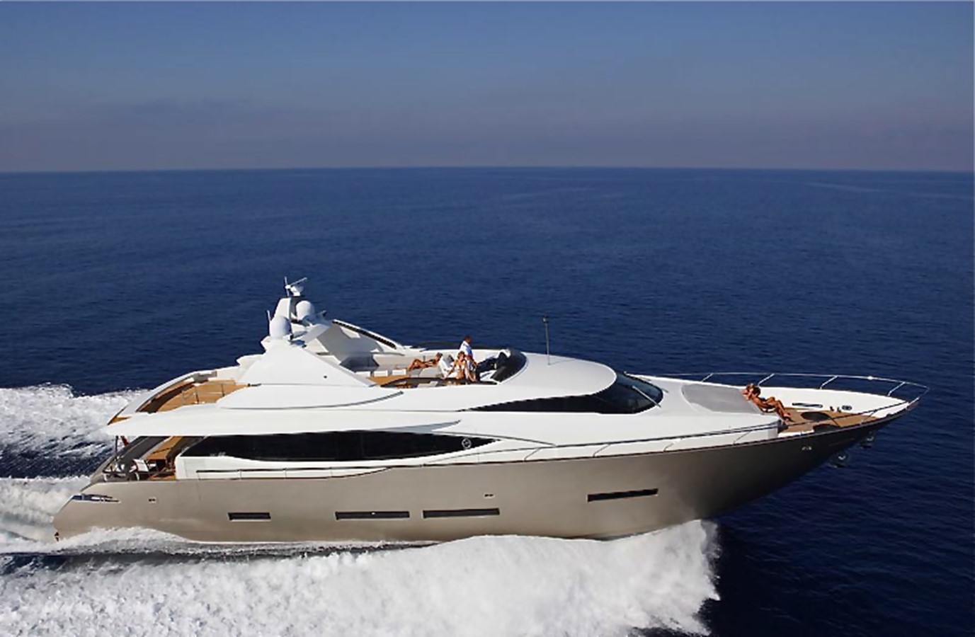 QUASAR - 2009 PERI YACHTS 93' 10