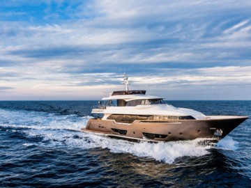 YVONNE - 2015 FERRETTI CUSTOM LINE 92' 11