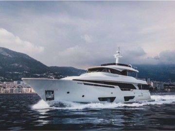 SEVEN - 2016 CUSTOM LINE 92' 11