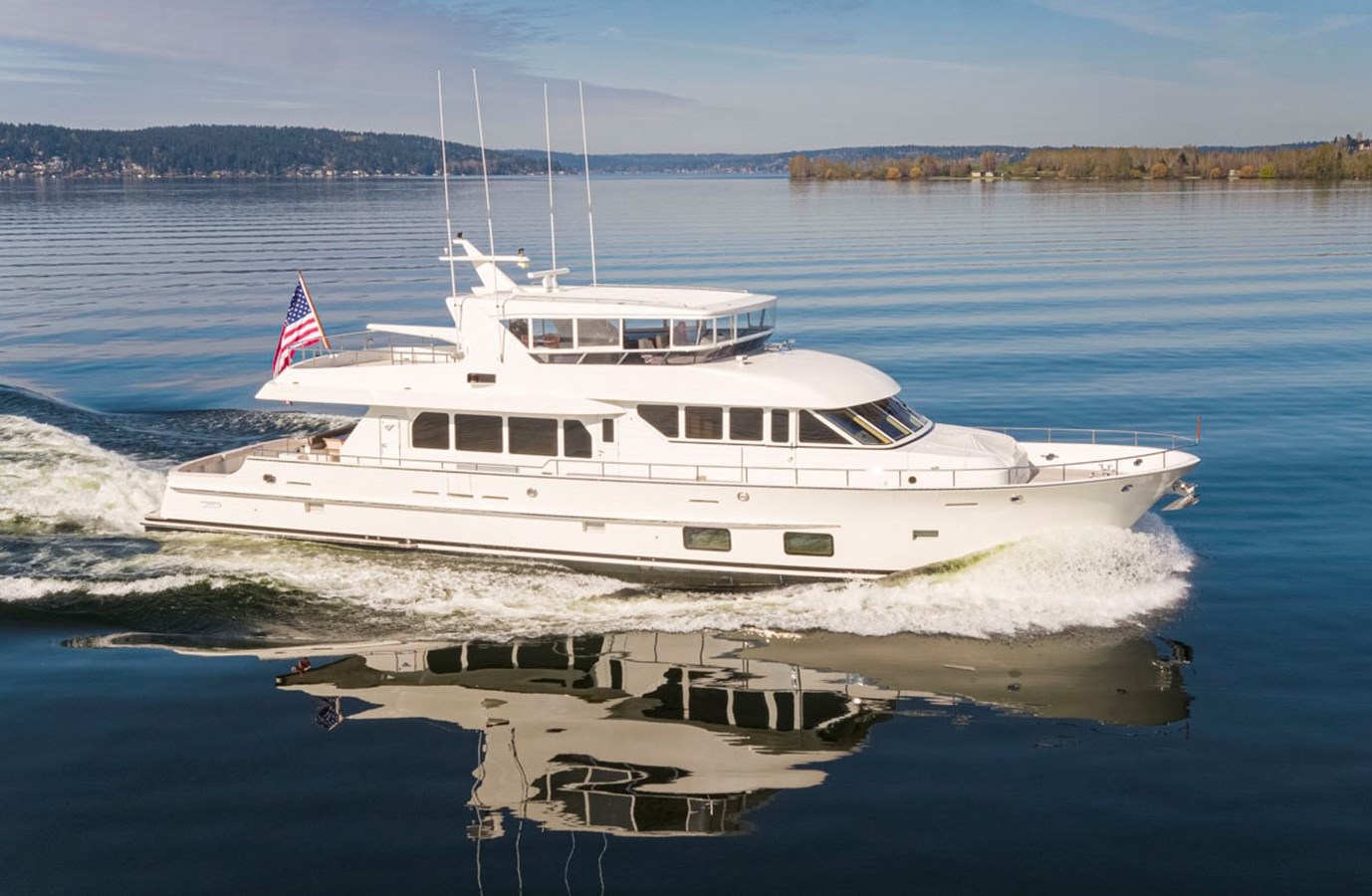 92' Paragon Cockpit - 2015 PARAGON MOTOR YACHTS 92