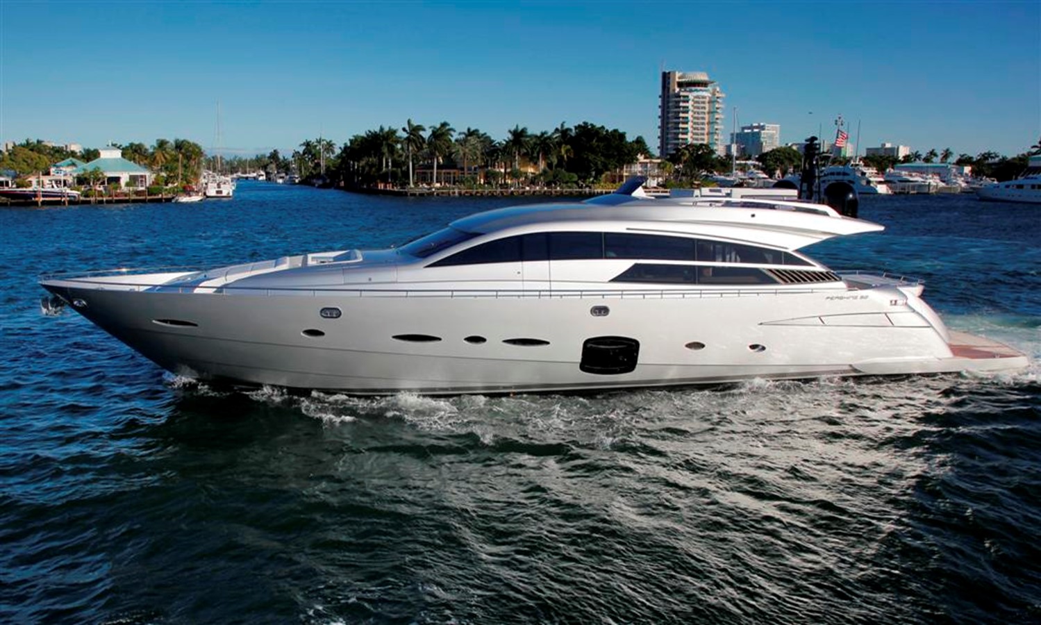 Pershing 92 - 2012 PERSHING 92' 2012