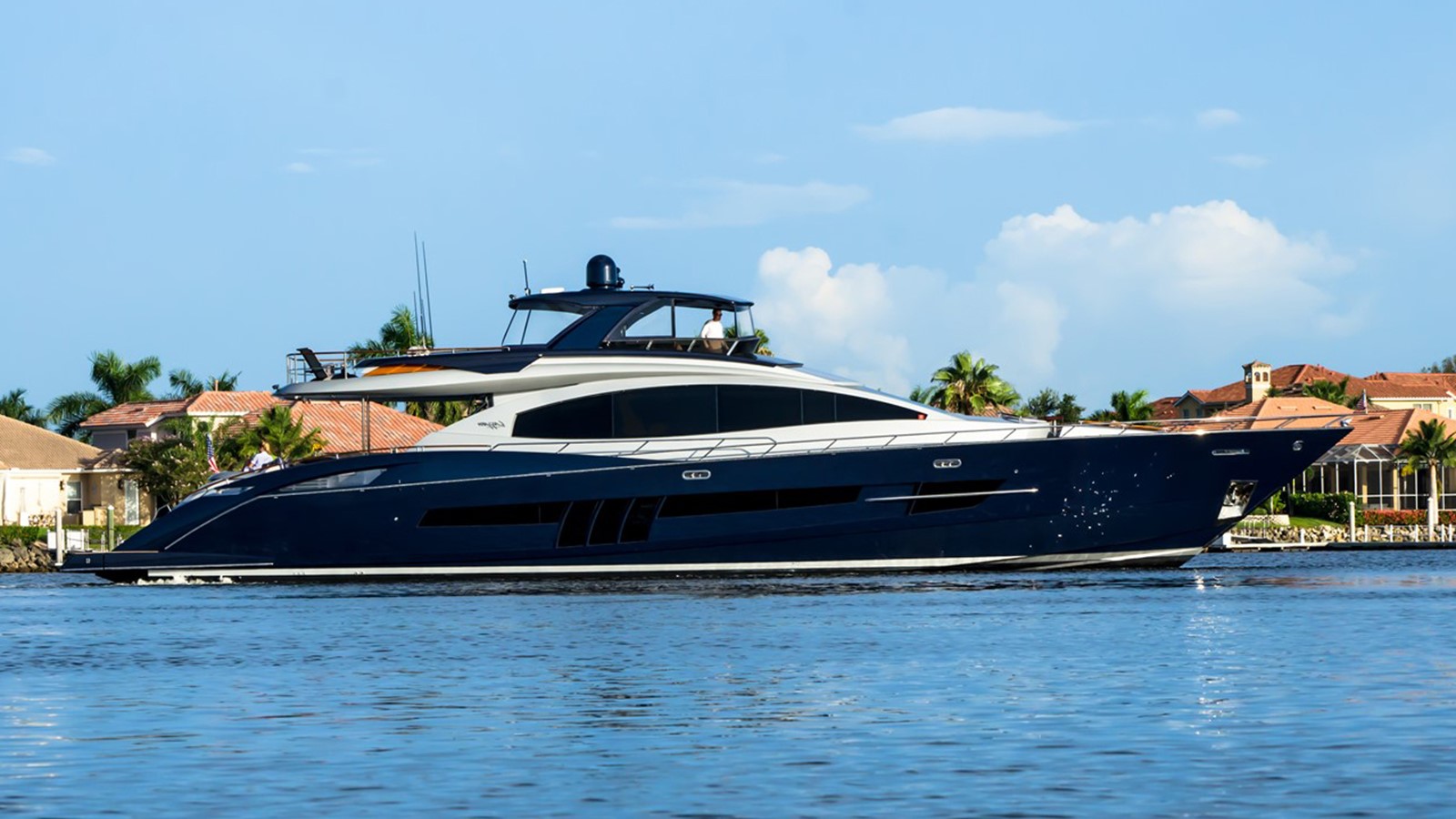 Algorythm - 2012 LAZZARA 92' 92 Flybridge MY