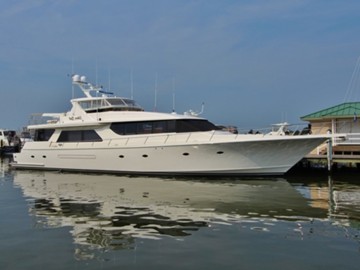 SHORE GIRL - 2003 WEST BAY 92' Cockpit Motoryacht