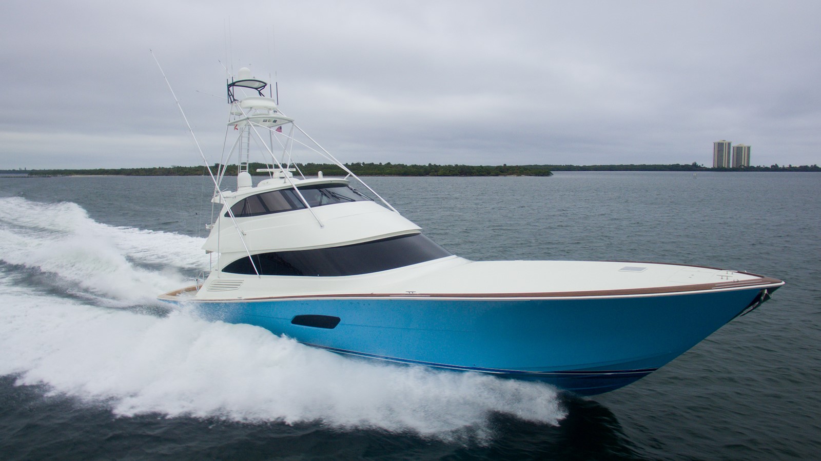 Alexis - 2017 VIKING 92' 92 Convertible