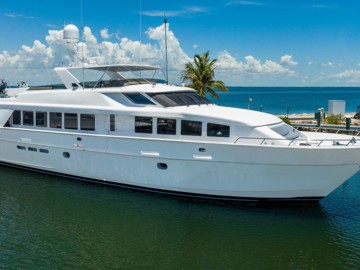 PURA VIDA - 2000 HATTERAS 92' Elite