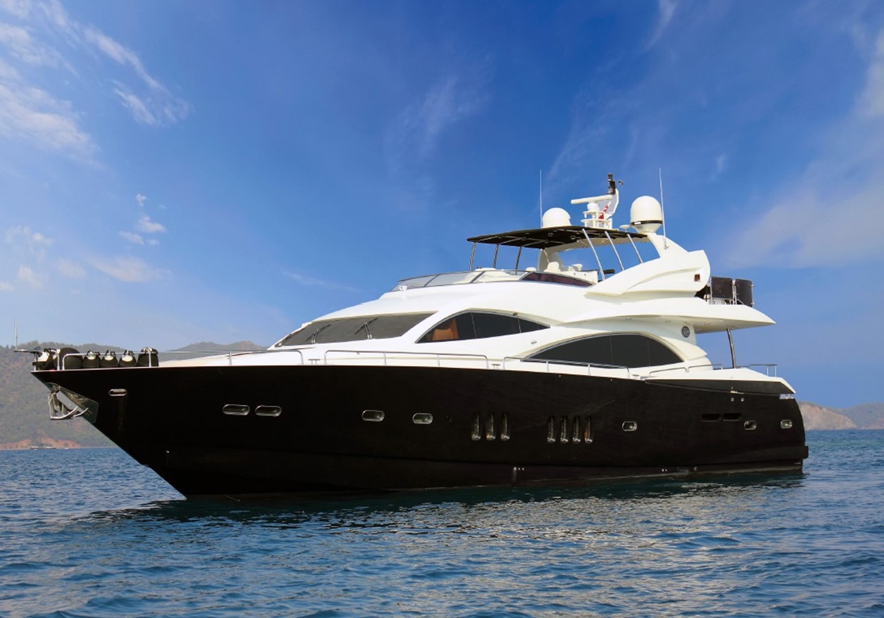 LEADING FEARLESSLY - 2008 SUNSEEKER 90' Sunseeker 