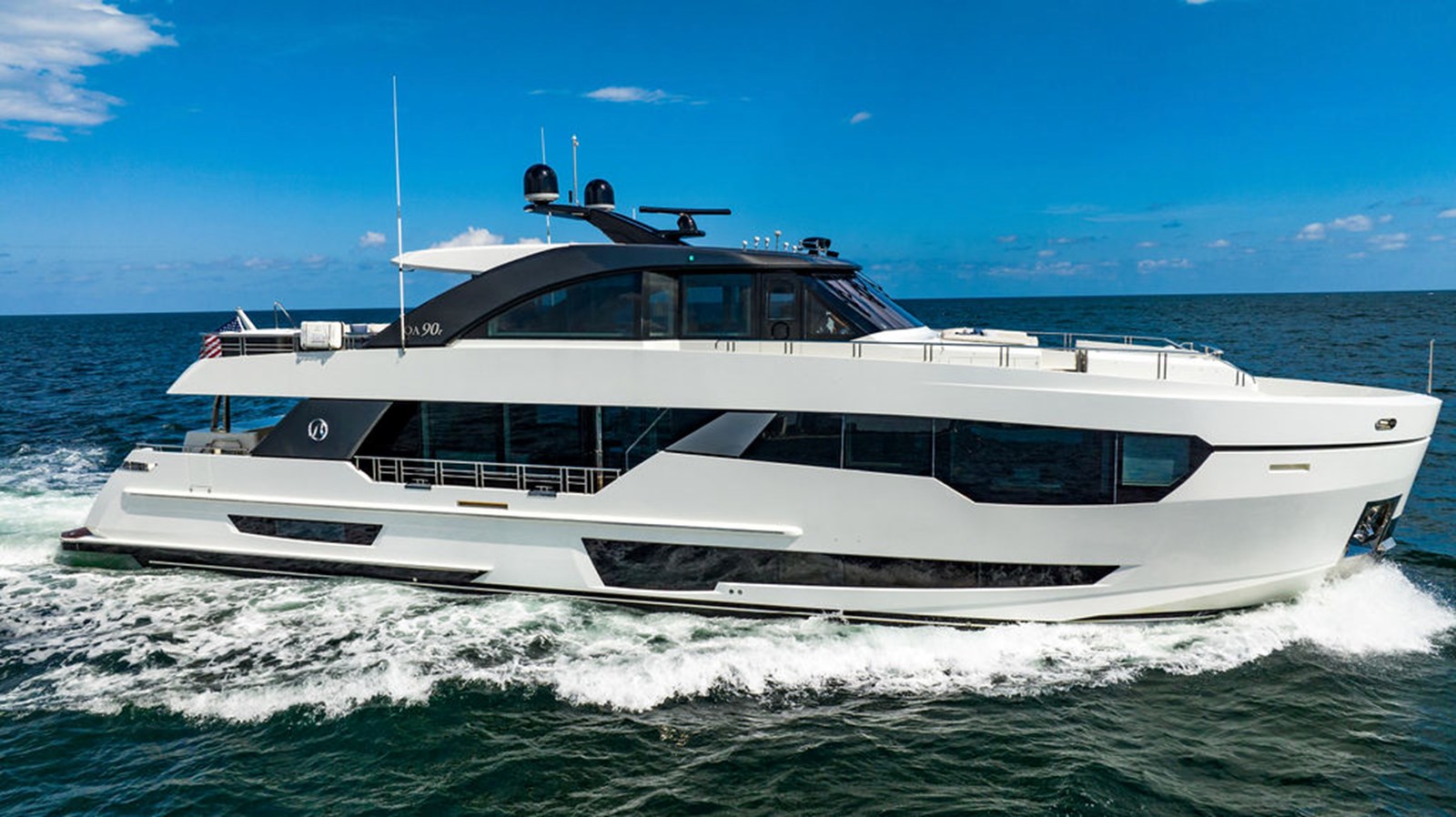 Southern Stars - 2018 OCEAN ALEXANDER 90'