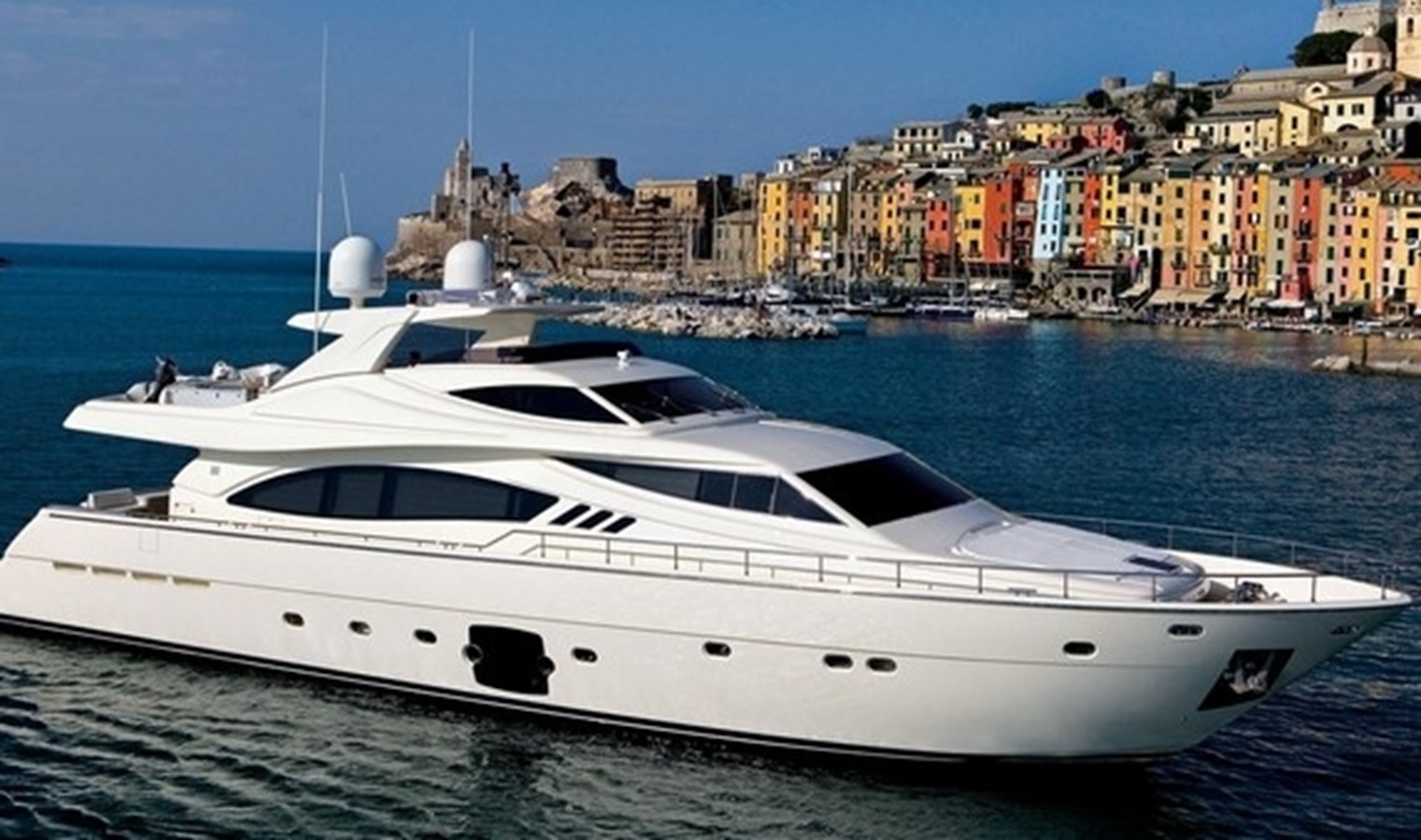 Inspiration - 2010 FERRETTI YACHTS 88' 9