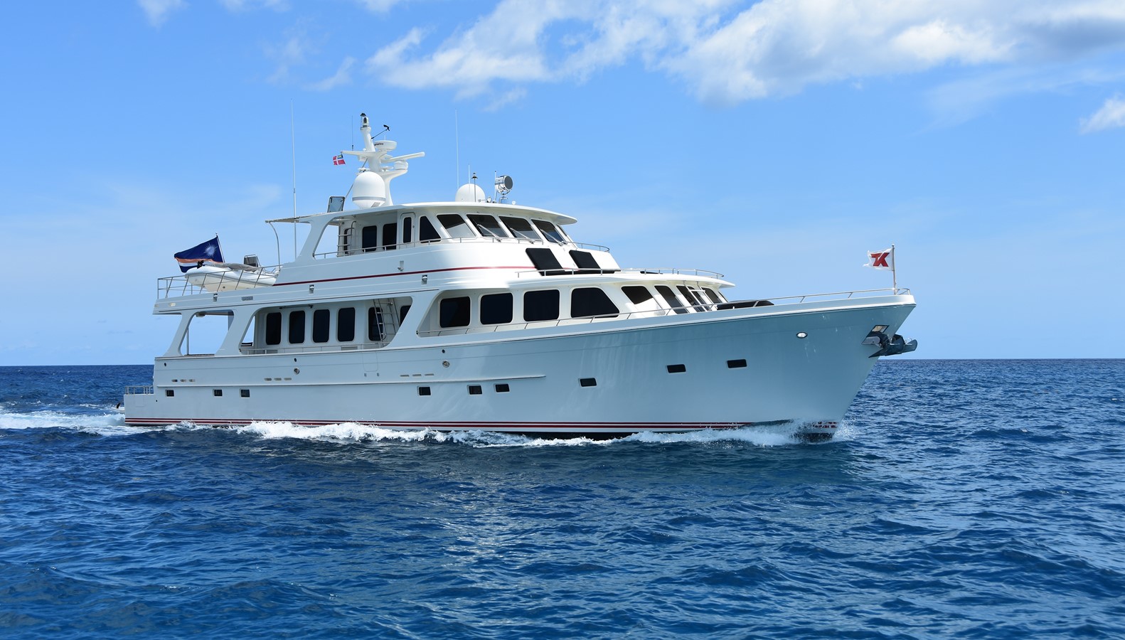 Miss Anna - 2006 OFFSHORE YACHTS 85' Voyager