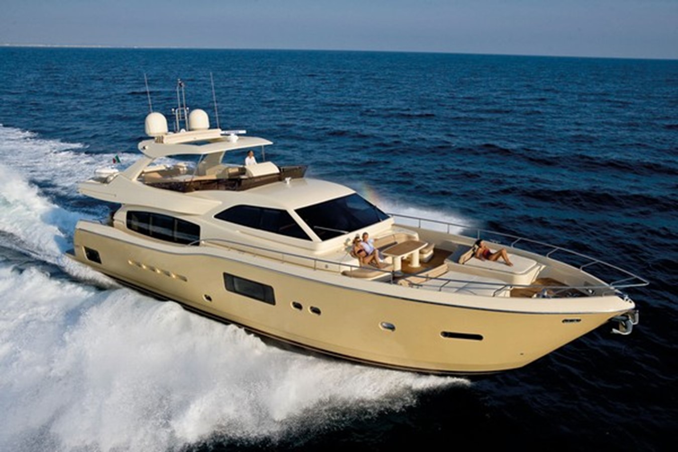 Ferretti Altura 840 - 2010 FERRETTI YACHTS 84' 3