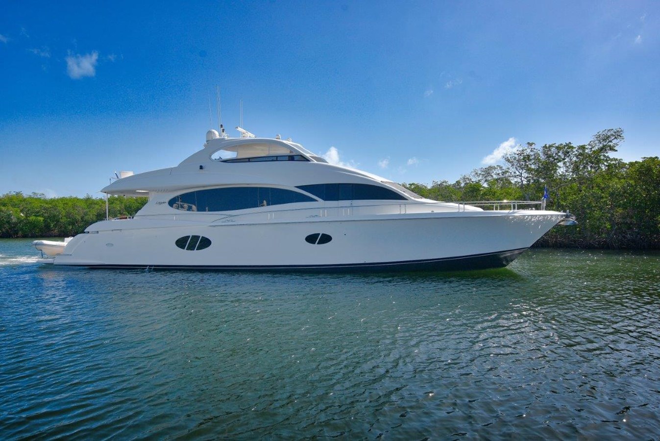 BELLA - 2006 LAZZARA 84' Motor Yacht