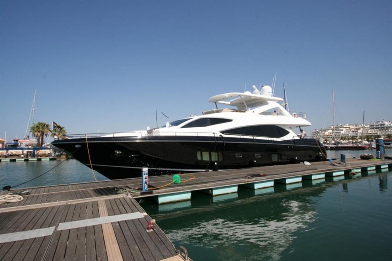 IFLY - 2010 SUNSEEKER 88' 2