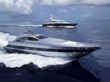 T/T HELIOS - 2004 PERSHING 88'