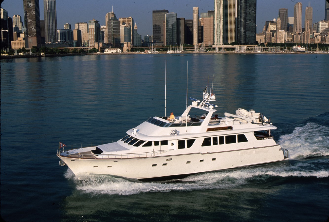 SOUVENIR - 2002 QUEENSHIP 87' Flybridge Motoryacht