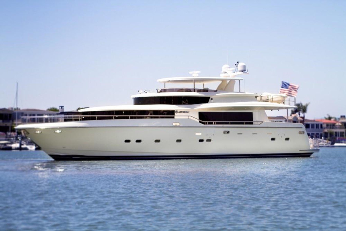 ANAISA - 2006 JOHNSON 87' Motoryacht