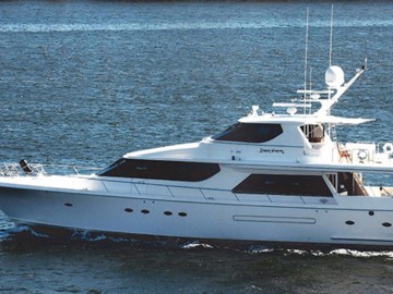 Dream Weaver - 2005 WEST BAY 87' Custom Enclosed Bridge