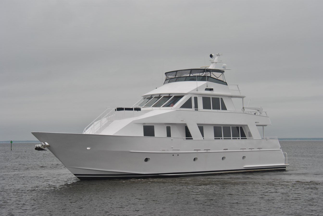 JENNY LYNNE - 2006 VOYAGE YACHTS 87' Tri-deck