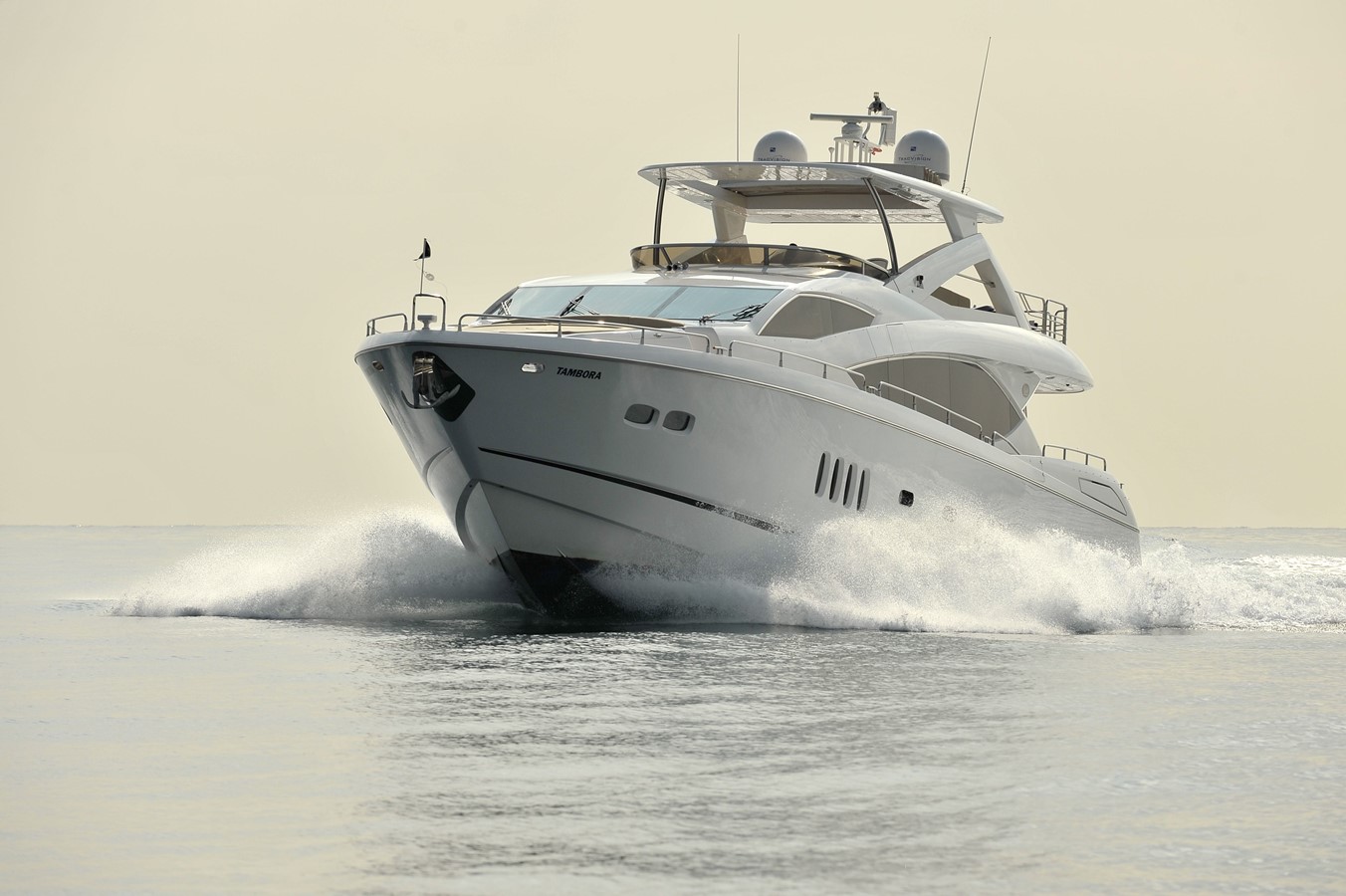 Tambora - 2008 SUNSEEKER 86' 8