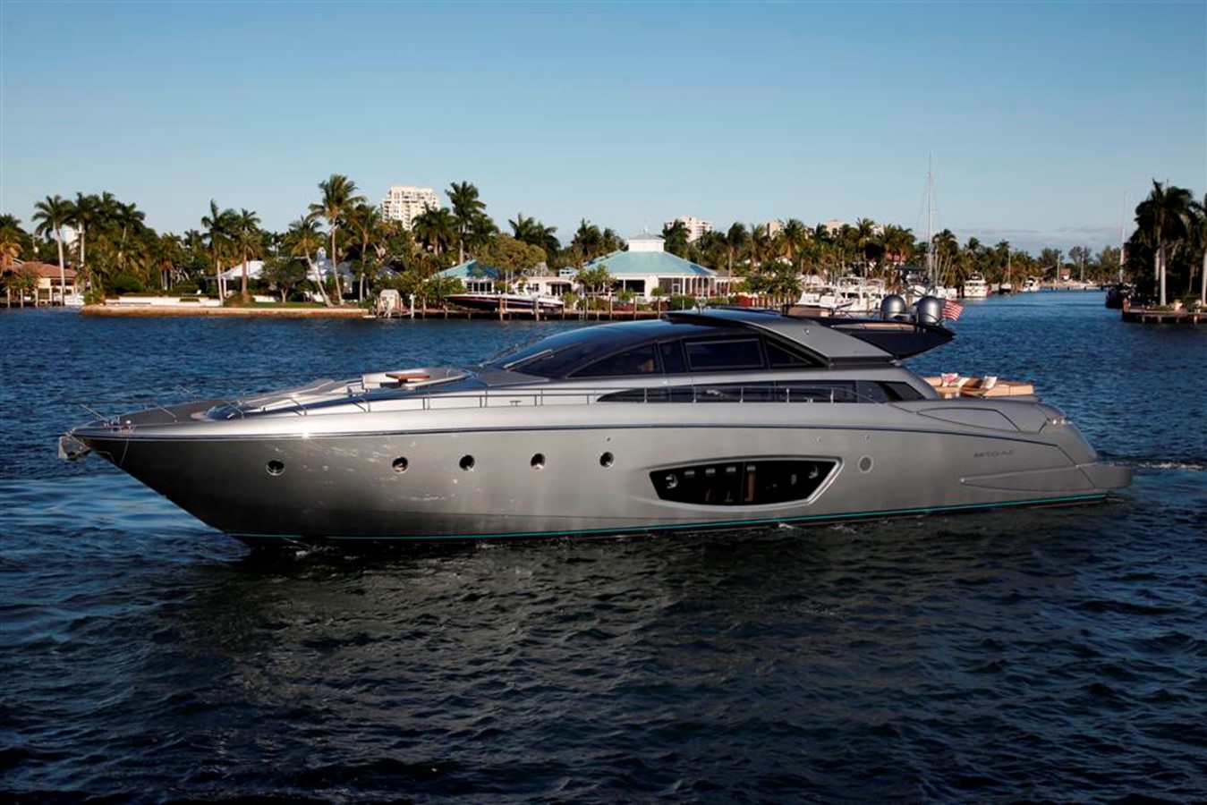 New Riva 86 Domino - 2011 RIVA 86' 8