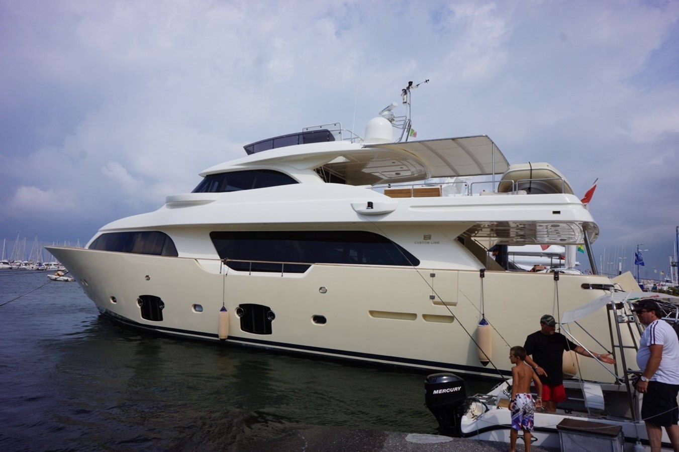 YELLOW TURTLE - 2010 FERRETTI YACHTS 86'