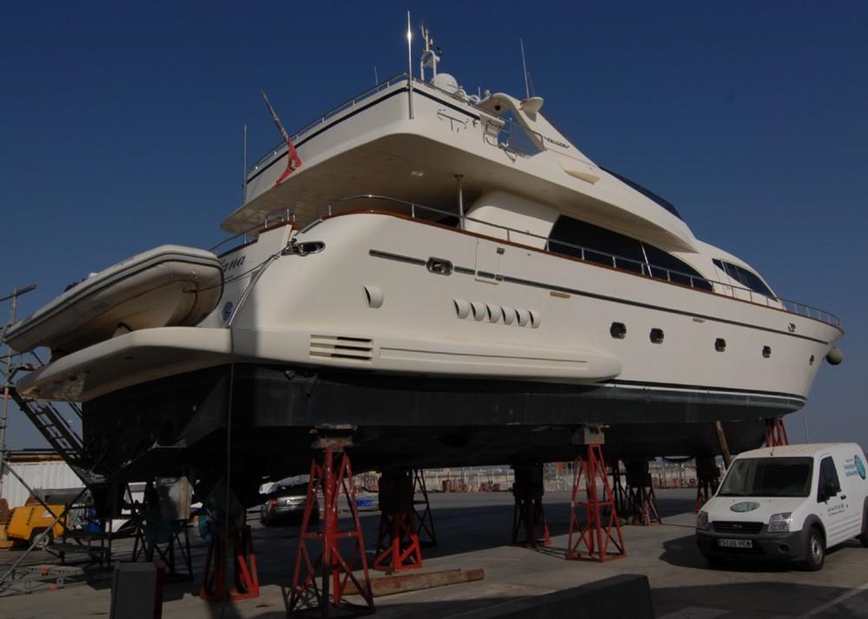 ALTANA - 2002 FALCON 86'