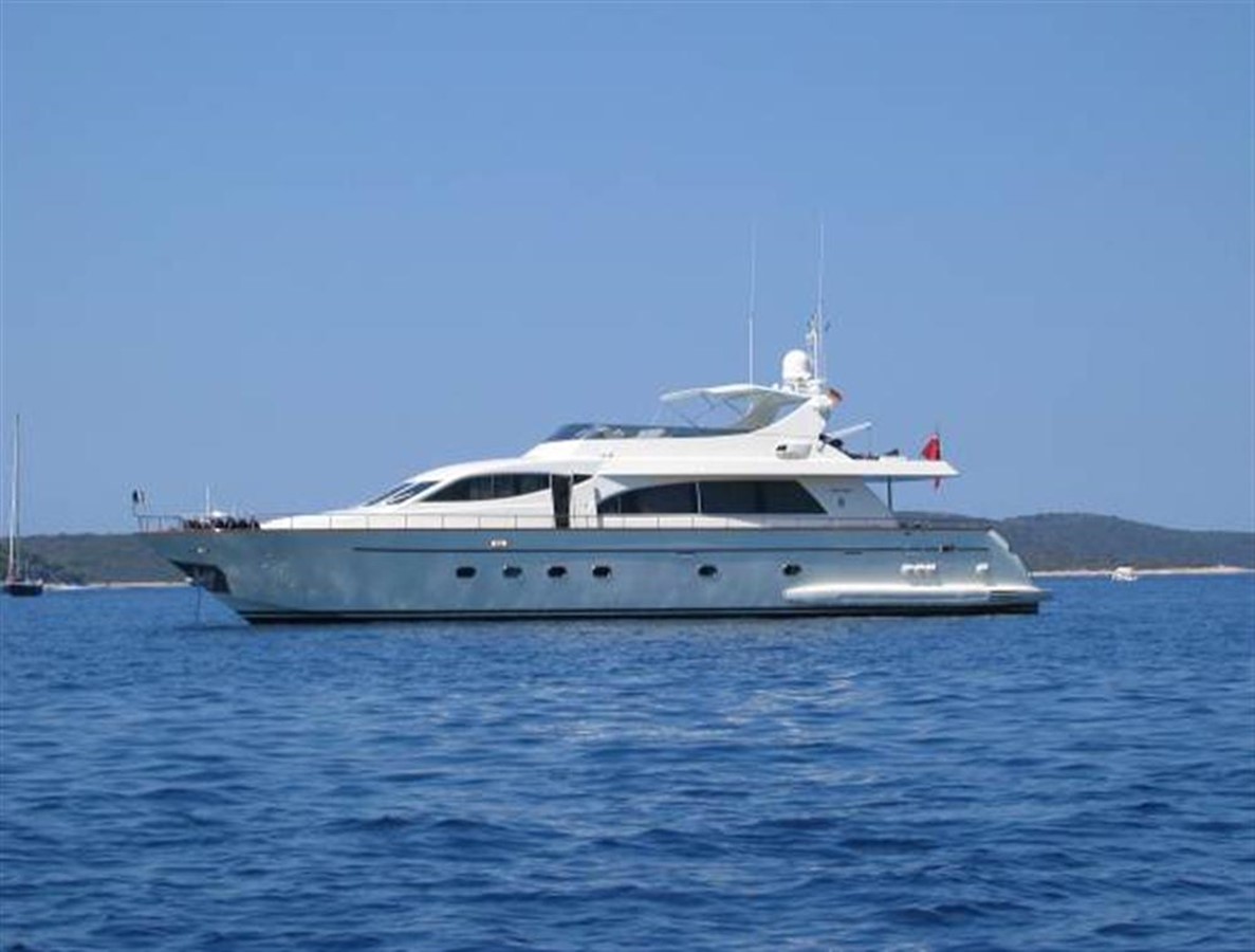 ARAMIS - 2002 FALCON 86'