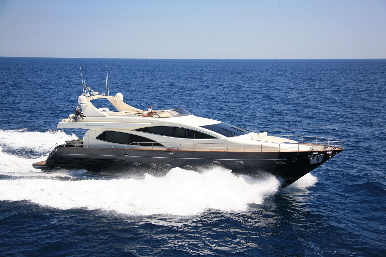 4-Five - 2005 RIVA 85' 5