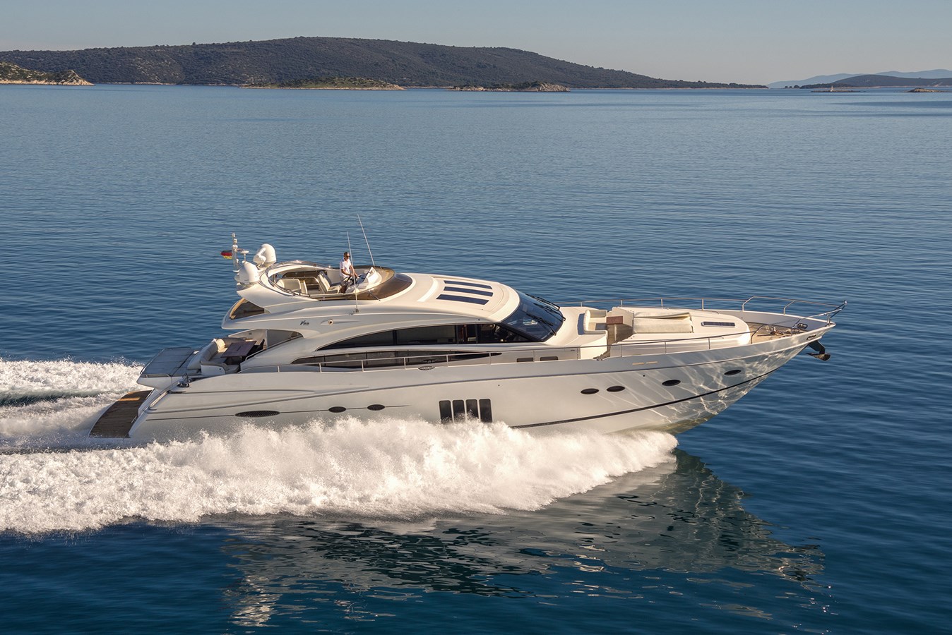 66° ABOVE - 2008 PRINCESS YACHTS 85' 3