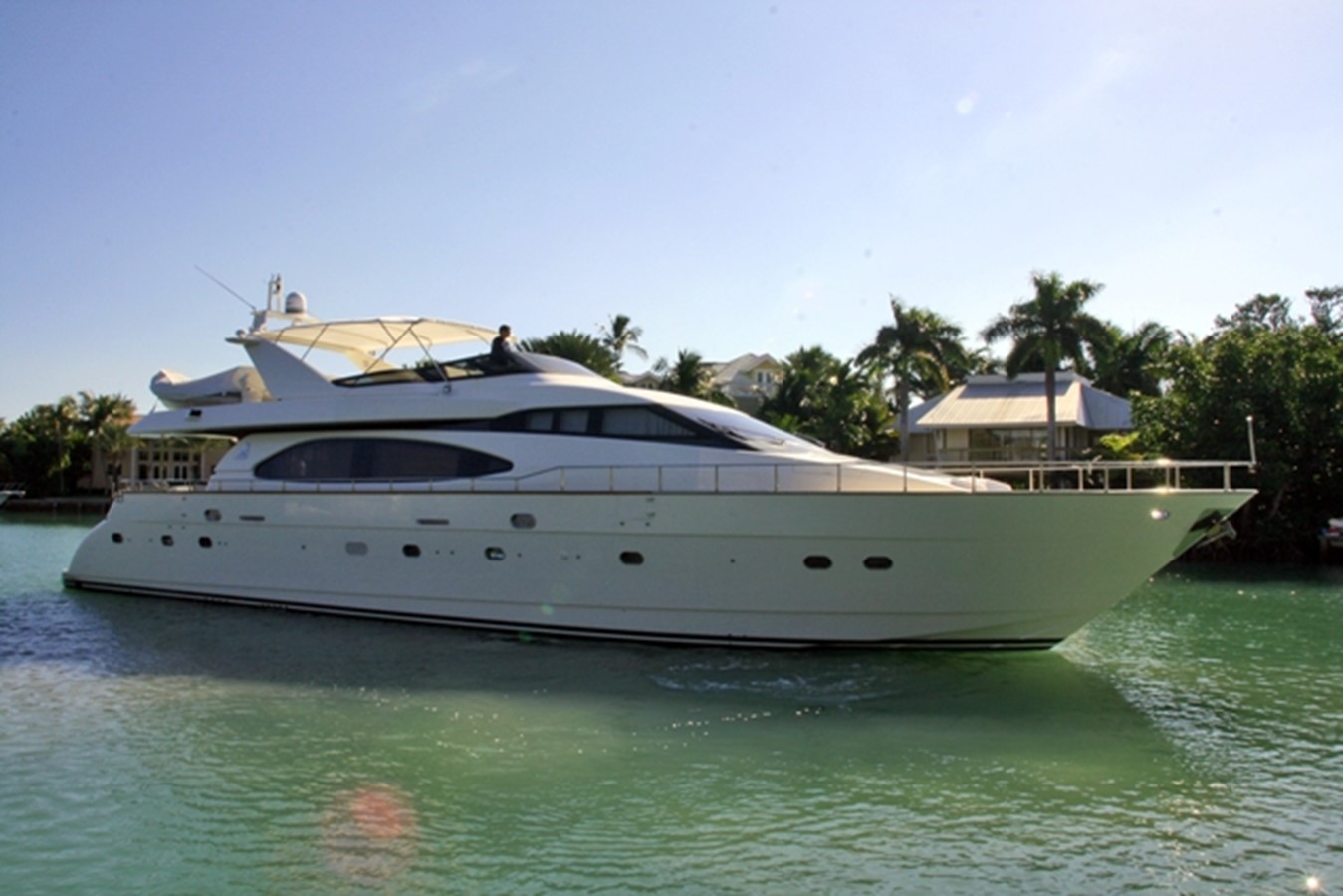 STAR ONE - 2000 AZIMUT YACHTS 85'