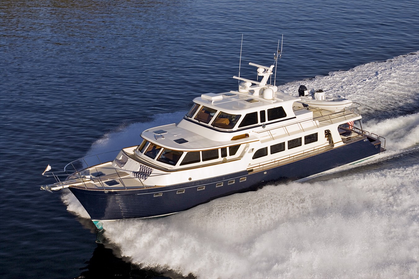 SISU - 2006 MARLOW 85' Explorer Tri-Deck Cockpit M