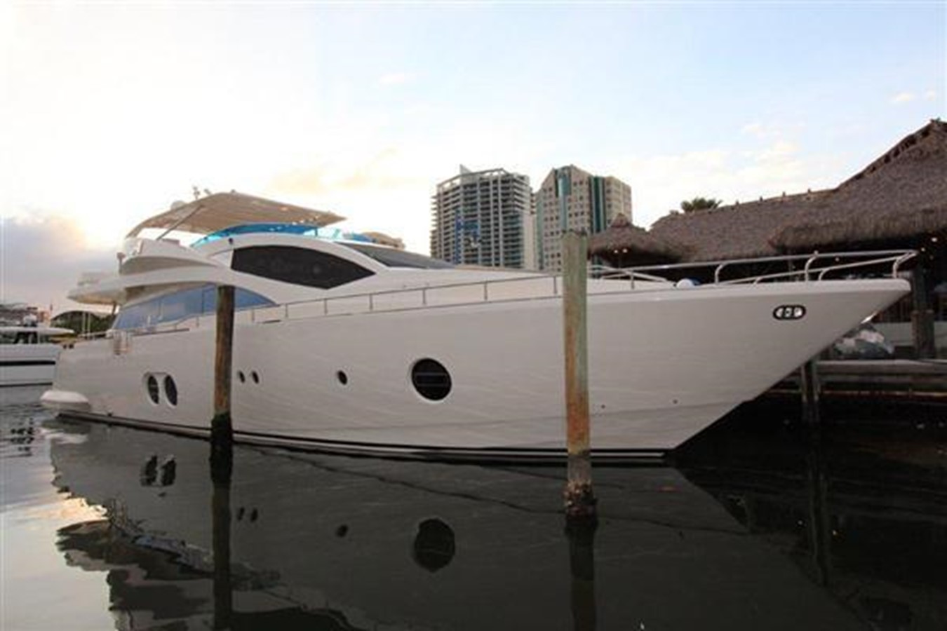 N/A - 2008 AICON YACHTS 85'