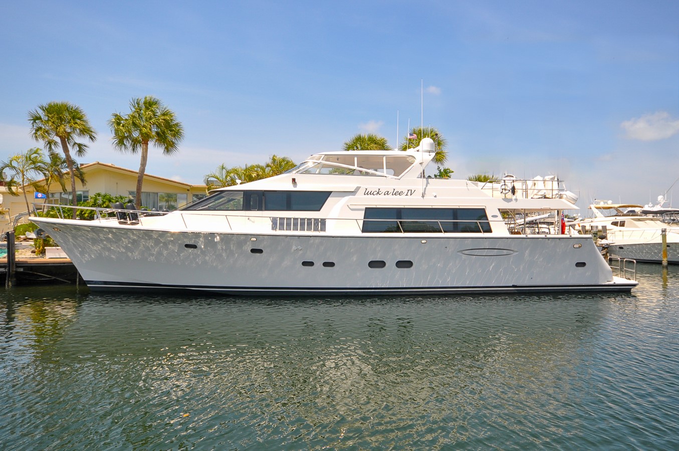 LUCK-A-LEE IV - 2006 PACIFIC MARINER 85' Flushdeck