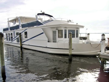 PGP Tour - 2008 FANTASY YACHTS 85' 85 Coastal Yacht