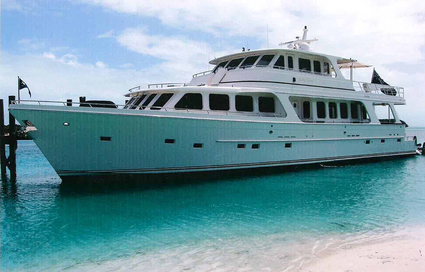 GOMBEY DANCER - 2007 OFFSHORE YACHTS 85' Voyager