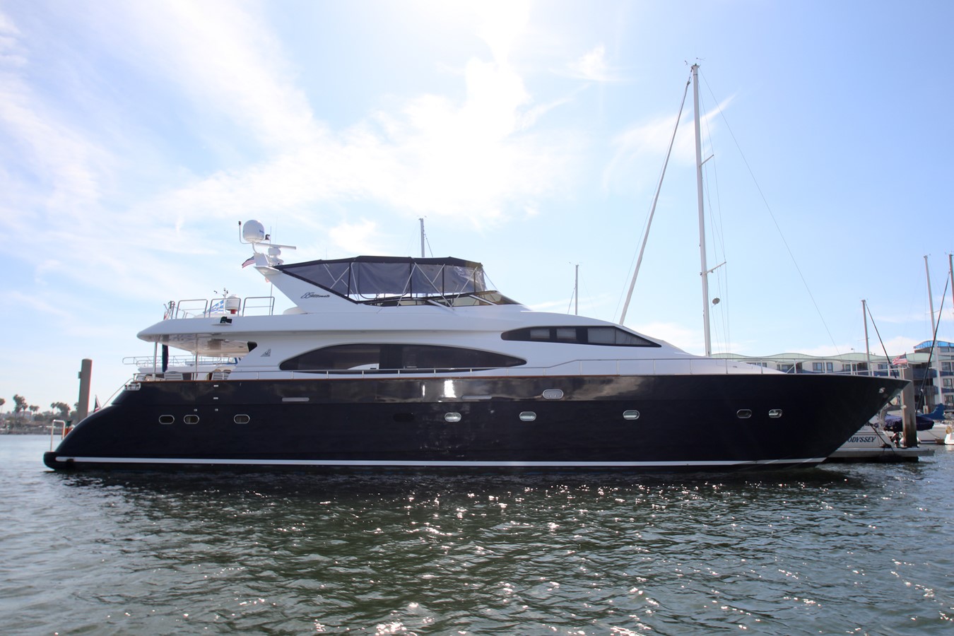 KIWI DREAMS - 2001 AZIMUT YACHTS 85' Refit 2015