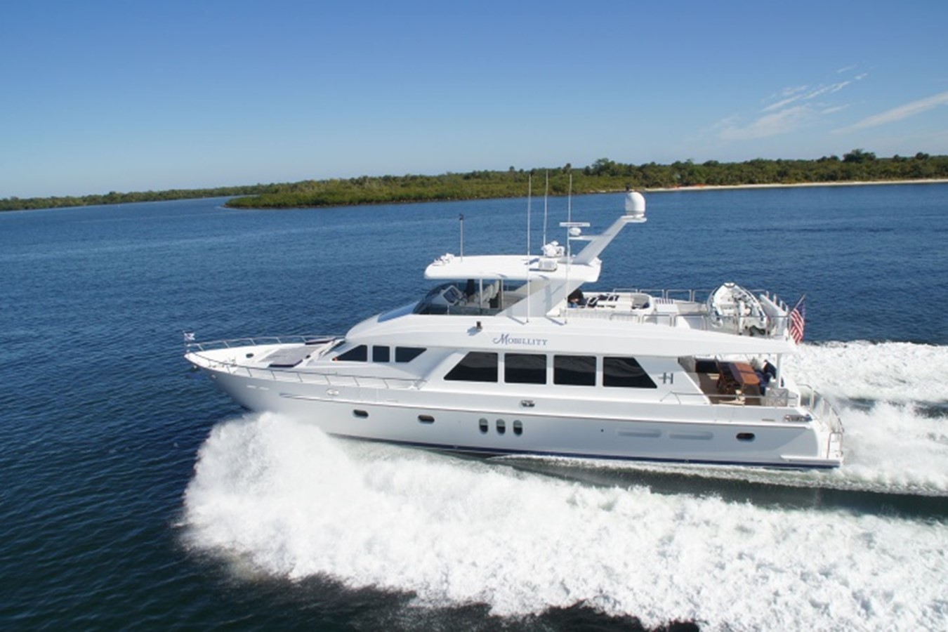 Mobillity - 2010 HARGRAVE 84' Flybridge Wide Body 