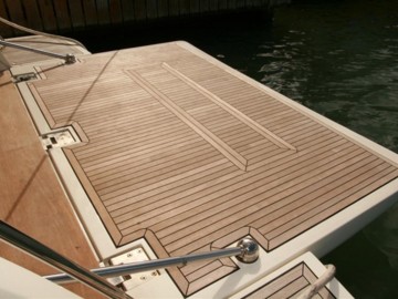 CRISTINA G III - 2007 FERRETTI YACHTS 83' Flybridge