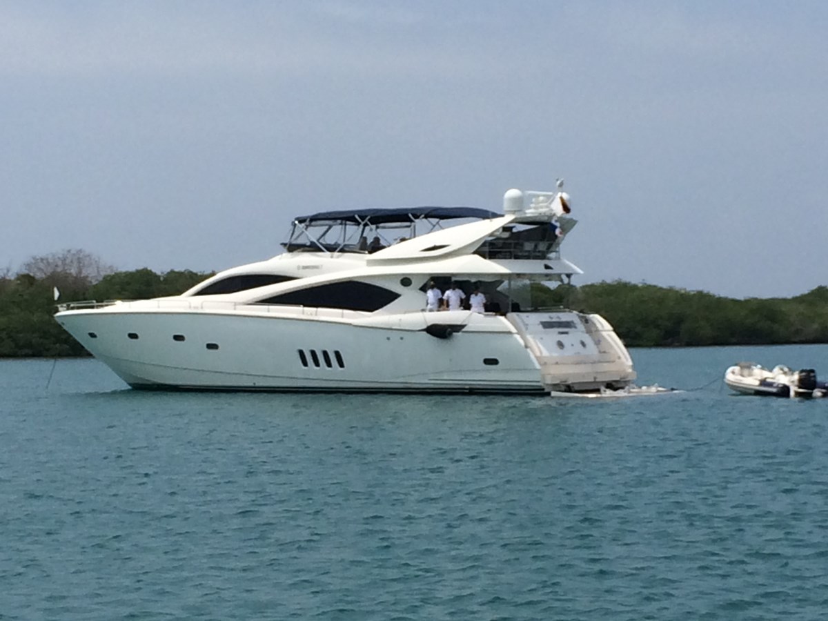 LADY CAROLE - 2004 SUNSEEKER 82' 11