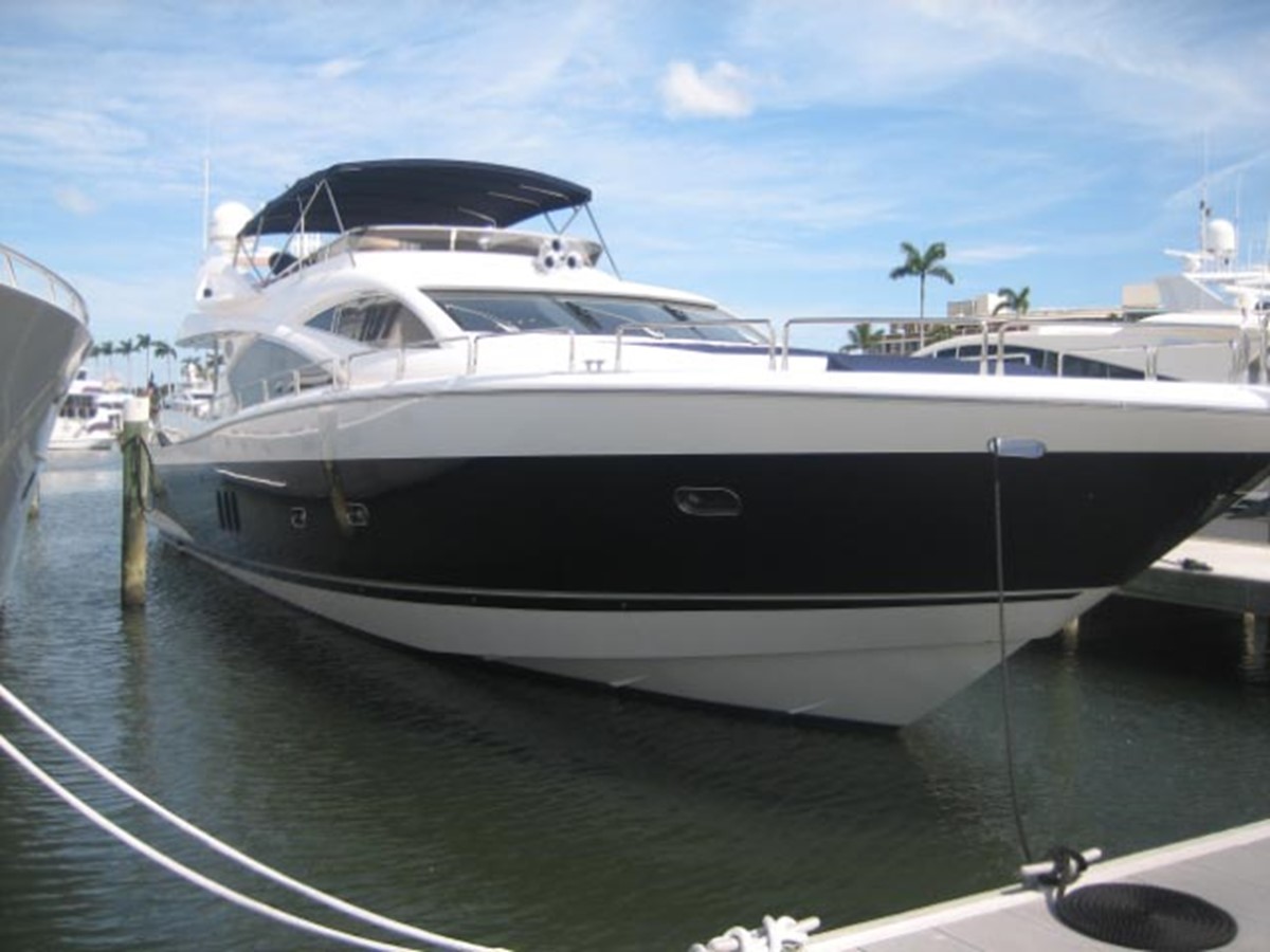 Lady Rodica - 2005 SUNSEEKER 82' Yacht