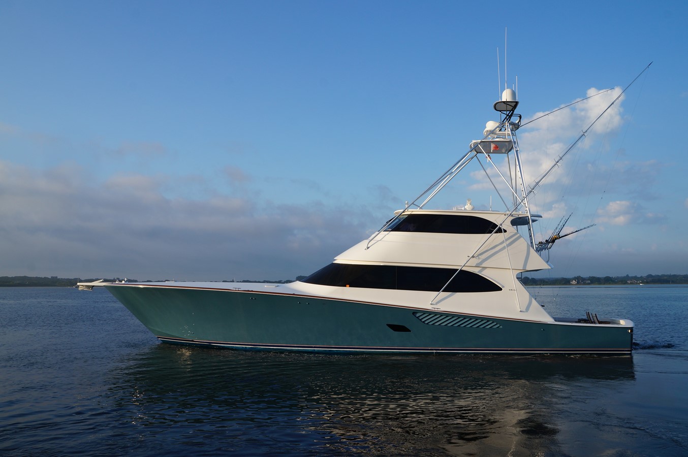 82 Viking - 2011 VIKING 82'