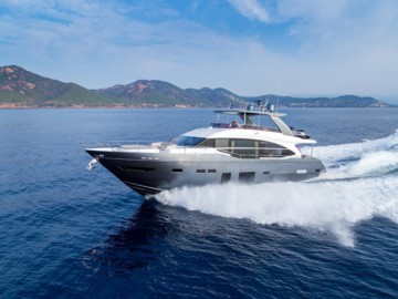 SHADES OF GREY - 2016 PRINCESS YACHTS 81' Princess 75