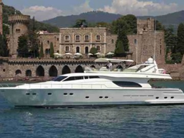 Ferretti 80 - 2002 FERRETTI YACHTS 80' 9