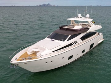 Ferretti Yachts F800 - 2012 FERRETTI YACHTS 80' 1