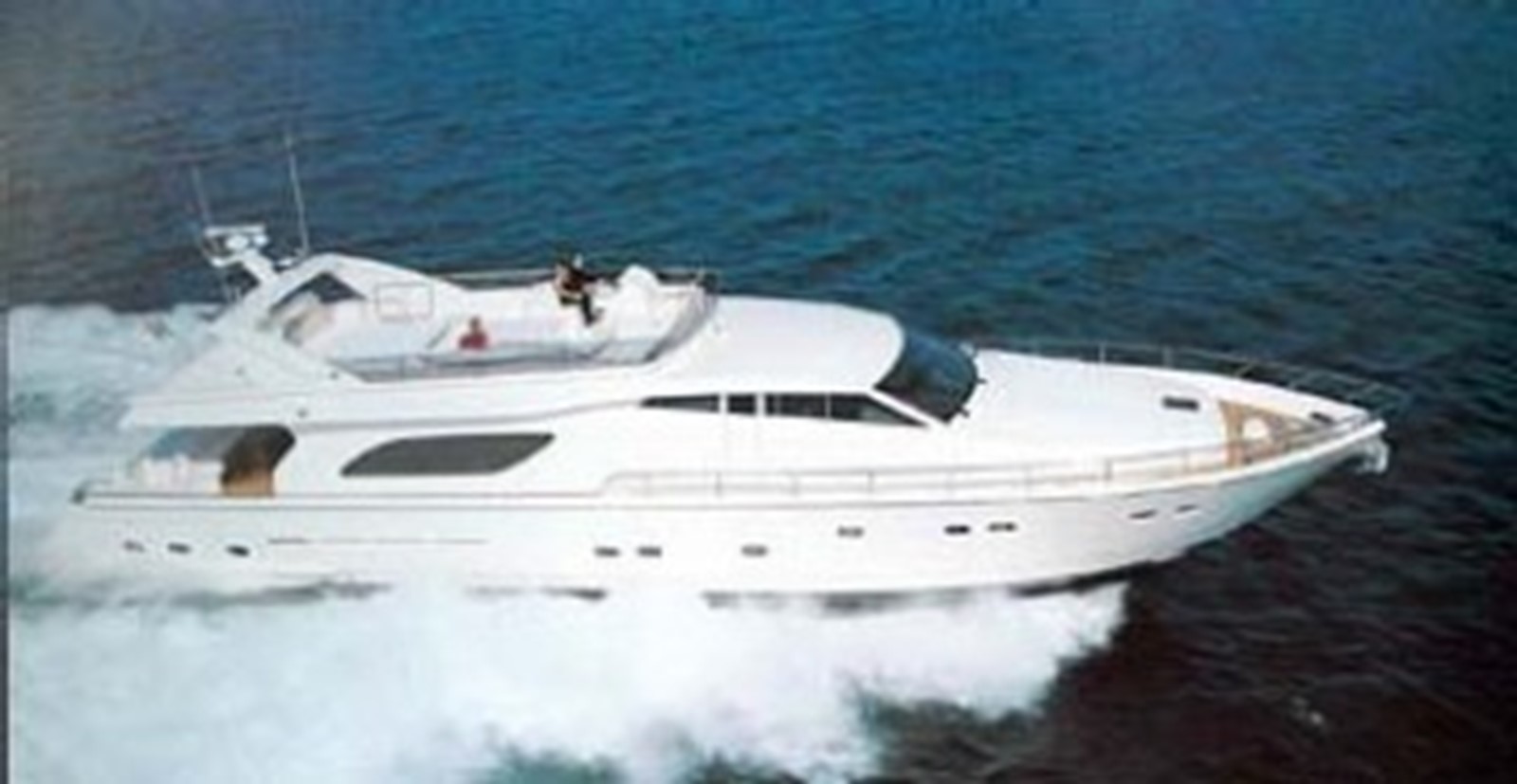 MR. CAT - 2000 FERRETTI YACHTS 80'