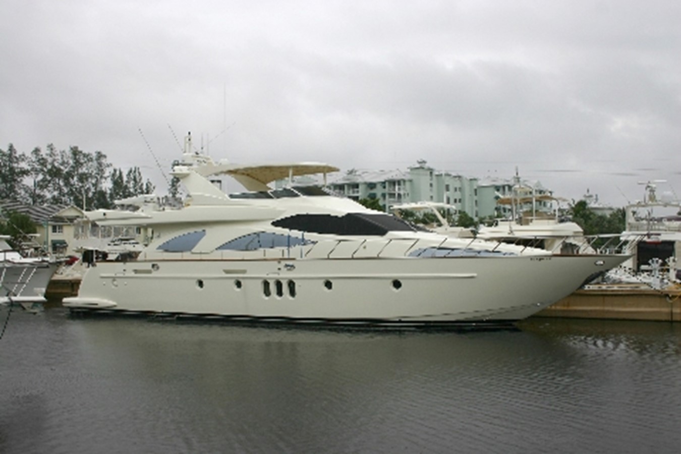 PRINCESS SARAH - 2001 AZIMUT YACHTS 80' 80' Azimut